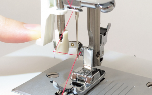 Automatic Needle Threader