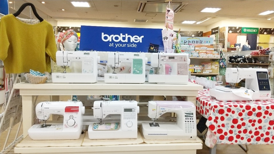 ビーズミシン織り機&色々な物セット✴︎新品✴︎お買い得！ ビーズミシン織り機&色々な物セット✴︎新品✴︎お買い得！